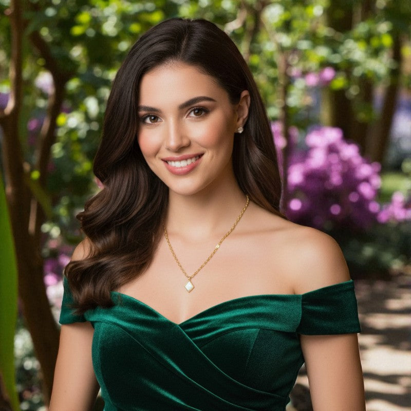 Diamond Shell Dainty Necklace | 18K PVD Gold Plated - For Women | Includes: Necklace