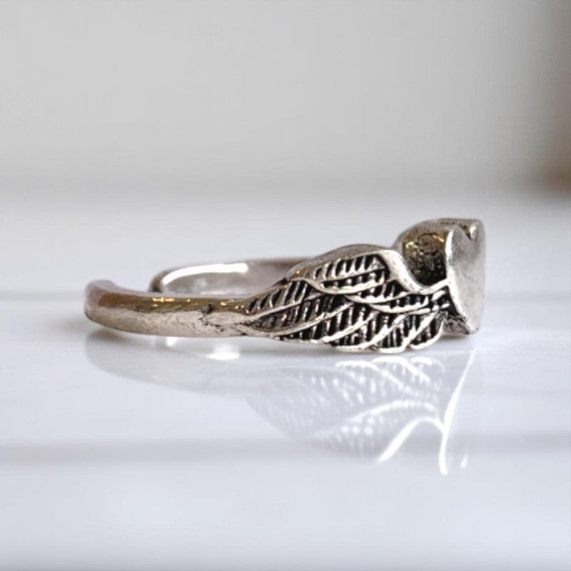 Classic Flying Heart Adjustable Ring | Premium Alloy - For Women | Includes: Ring