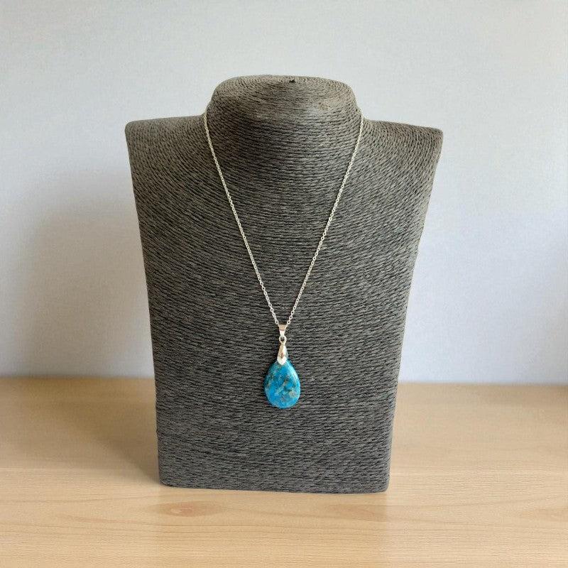 Crystal Horizon Necklace | Blue Apatite Stone & PVD plated Stainless Steel - For Women | Includes: Necklace