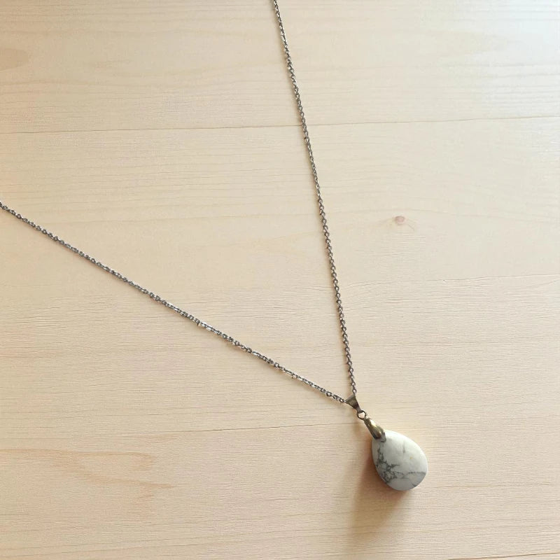 Pure Essence Necklace | Howlite & PVD plated Stainless Steel - For Women | Includes: Necklace