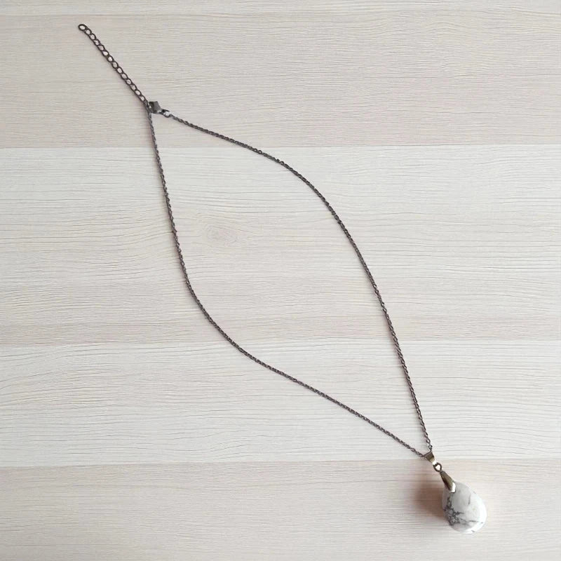 Pure Essence Necklace | Howlite & PVD plated Stainless Steel - For Women | Includes: Necklace