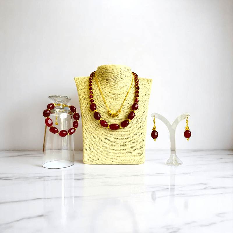 Radiant Flame Set | Red Onyx Stone & 18K Gold Plating - For Women | Includes: 2 Necklaces, Bracelet, Earring