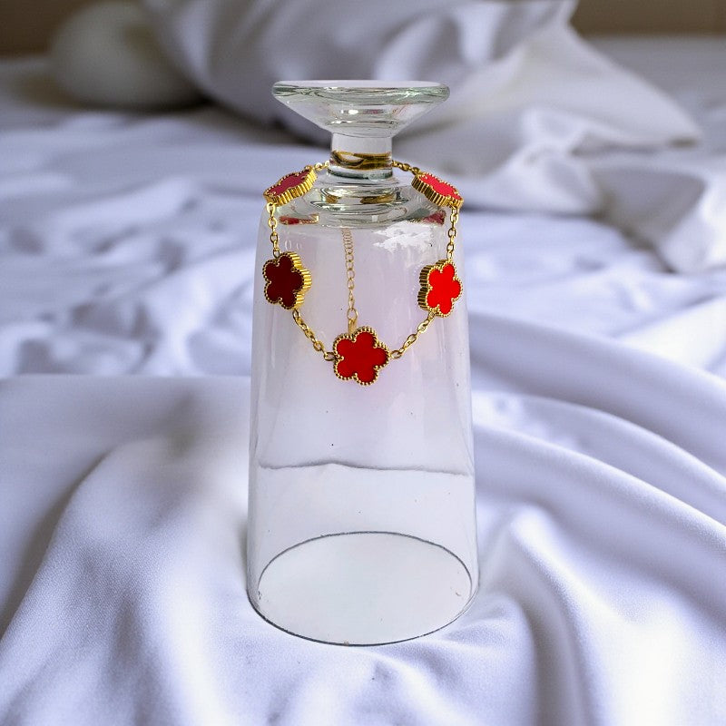 Red Clover Dainty Bracelet | 18K PVD Gold Plated - For Women | Includes: Bracelet