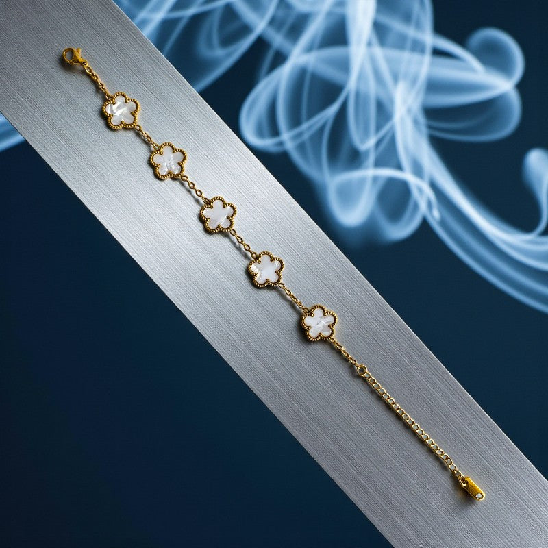 White Clover Dainty Bracelet | 18K PVD Gold Plated - For Women | Includes: Bracelet