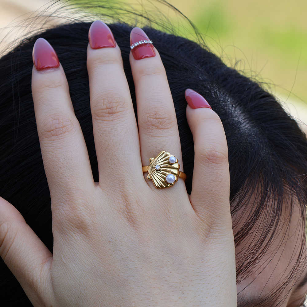 Sea Shell Ring | 18K PVD Gold Plated - For Women | Includes: Ring