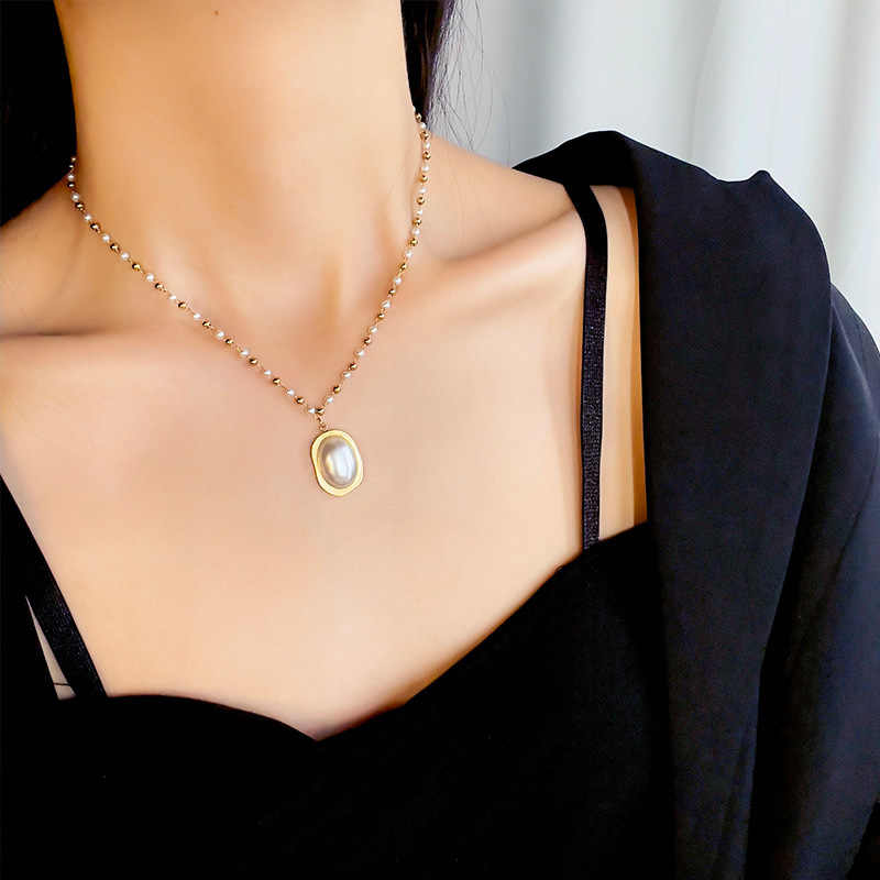 Elegant Pearl Set | PVD 18K Gold Plated, Waterproof & Anti-tarnish - For Women | Includes: Necklace, Earrings