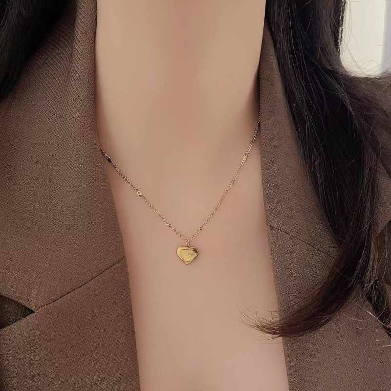 Golden Heart beat Set | PVD 18K Gold Plated - For Women | Includes: Necklace, Earrings