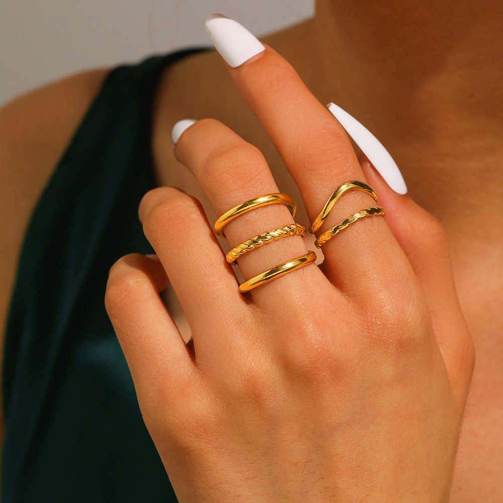 Trendy Multilayered Rings | 18K PVD Gold Plated - For Women | Includes: Rings (Set of 2)