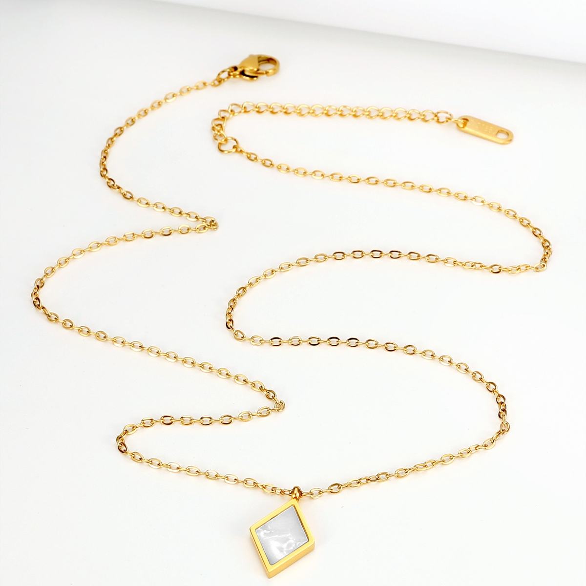 Diamond Shell Dainty Necklace | 18K PVD Gold Plated - For Women | Includes: Necklace