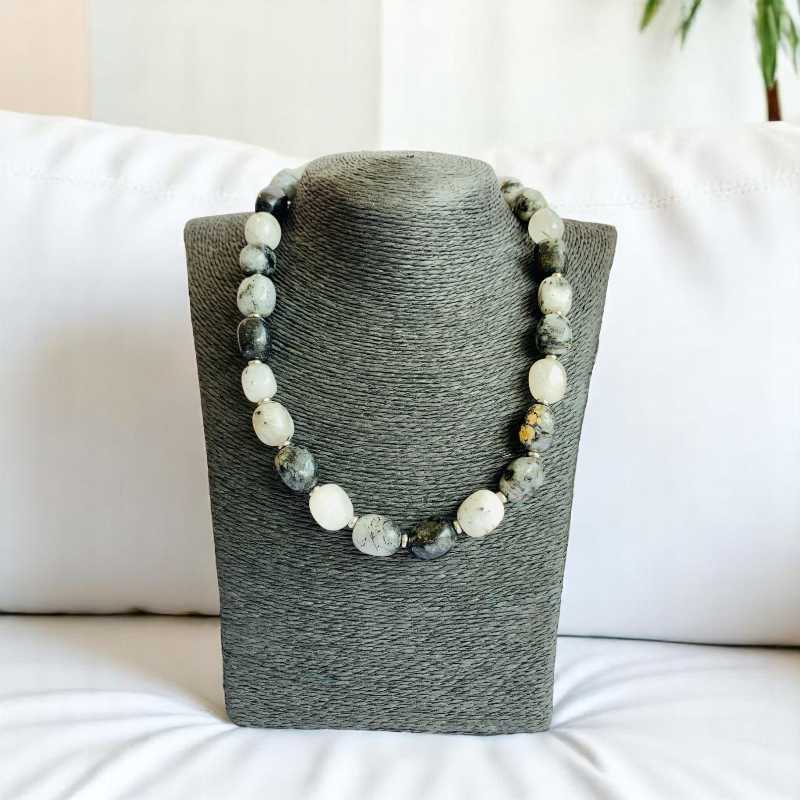 Golden Rutile Set | Rutile - For Unisex | Includes: Necklace & Bracelet