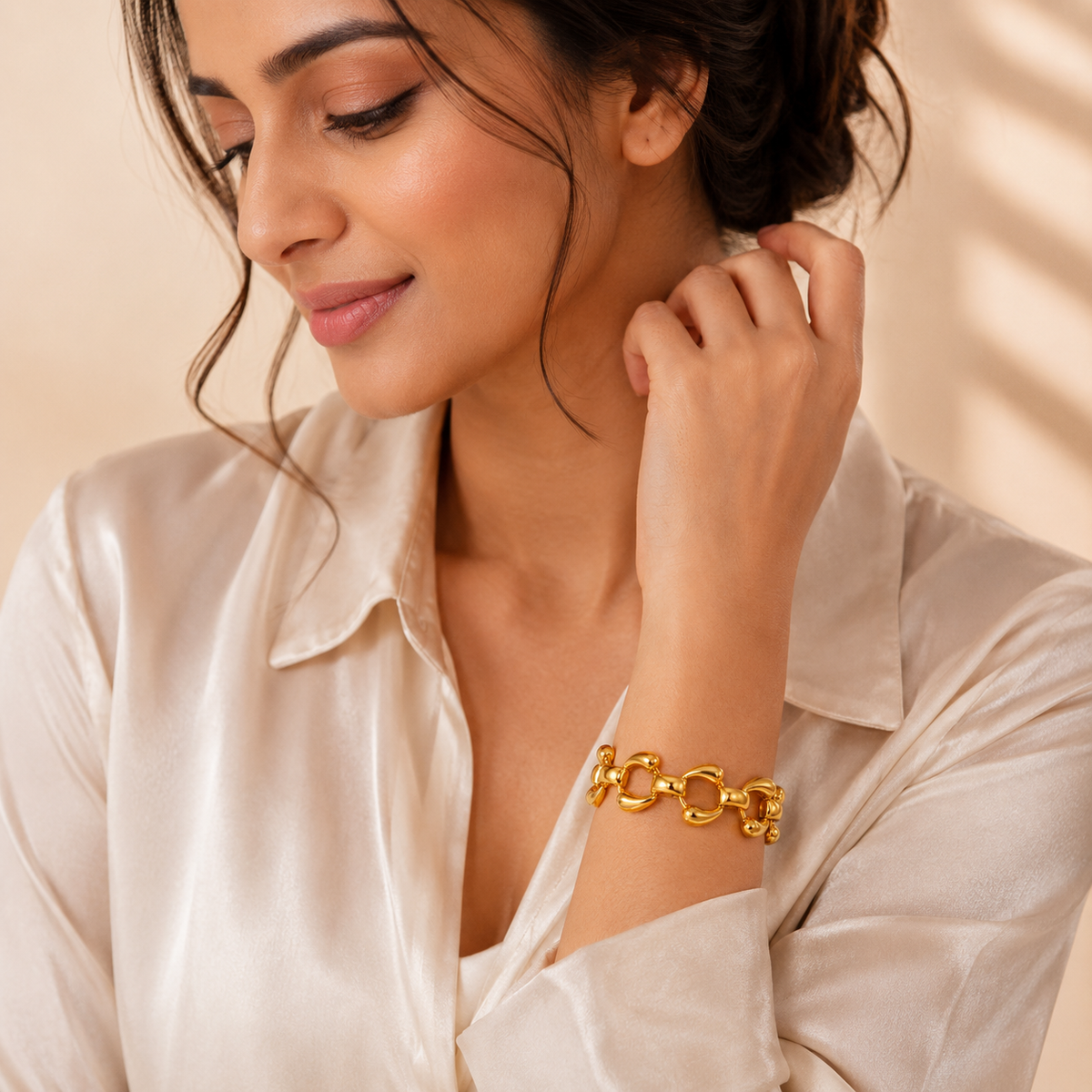 Sculpture BOLD CURVED LINK Bracelet | Gold-Tone - For Women | Includes: Bracelet