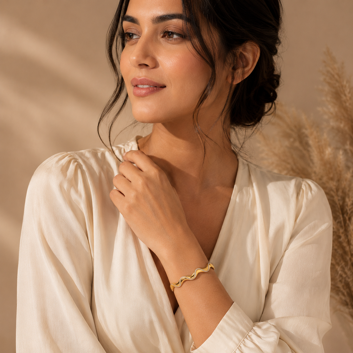 Ripple SPARKLING WAVE Bangle | Gold-Tone - For Women | Includes: Bangle