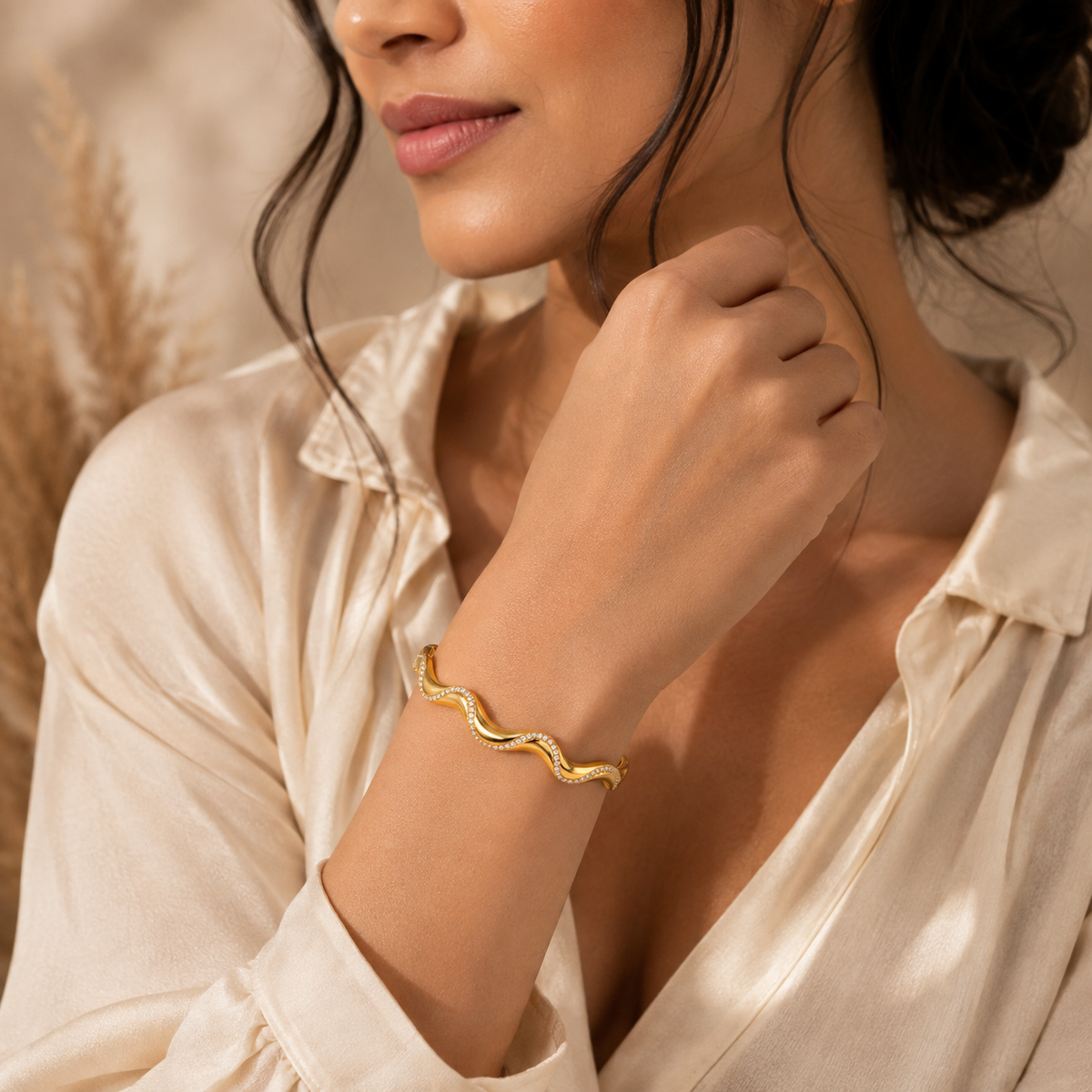 Ripple SPARKLING WAVE Bangle | Gold-Tone - For Women | Includes: Bangle