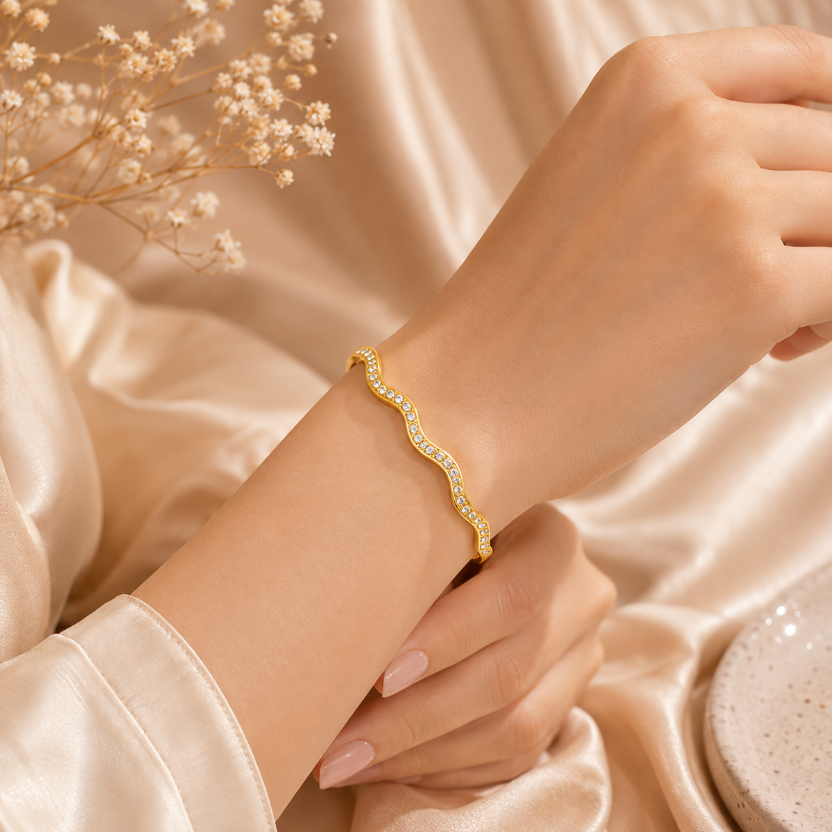 Serpentine SLIM SPARKLE Bangle | Gold-Tone - For Women | Includes: Bangle