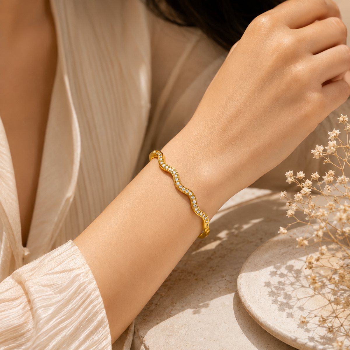 Serpentine SLIM SPARKLE Bangle | Gold-Tone - For Women | Includes: Bangle