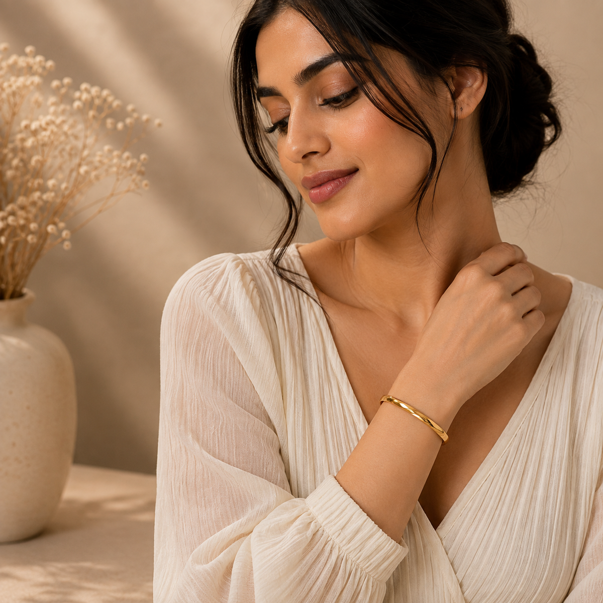 Contour ROUNDED POLISHED Bangle | Gold-Tone - For Women | Includes: Bangle