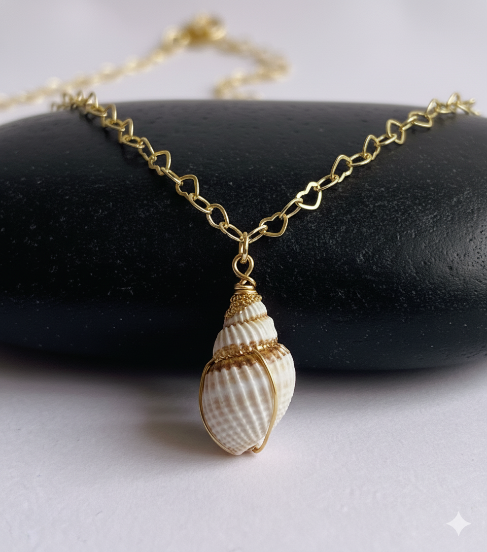 Nutmeg Seashell Necklace | Natural Nutmeg Seashell- For Women | Includes: Necklace