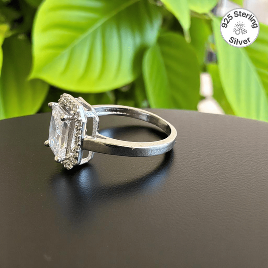 Graceful Solitaire Ring | 925 Silver & Zircon - For Women | Includes: Ring