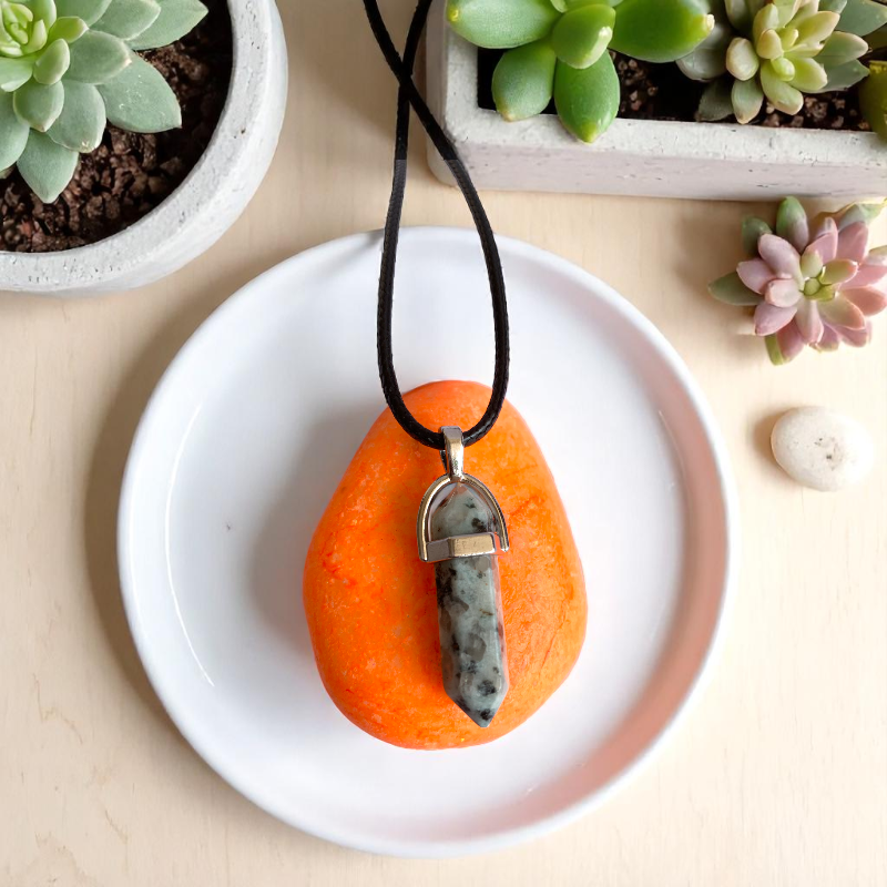 Balance Pencil Necklace | Kiwi Jasper - For Kids | Includes: Necklace