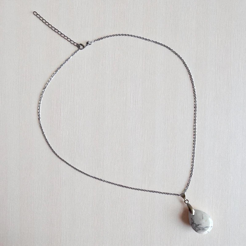 Pure Essence Necklace | Howlite & PVD plated Stainless Steel - For Women | Includes: Necklace