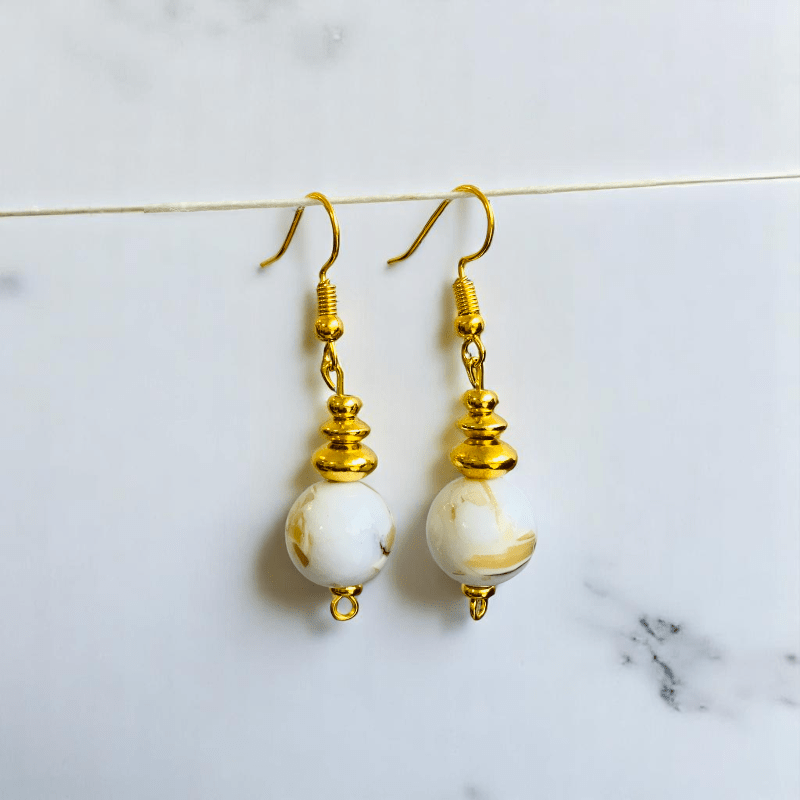 Golden Shell Set | Mother of Pearl Stone & 18K Gold Plating - For Women | Includes: 2 Necklaces, Bracelet, Earring