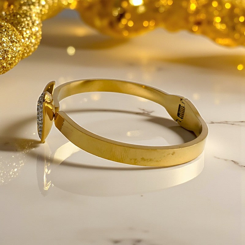 Zircon Heart Cuff Bracelet | 18K PVD Gold Plated - For Women | Includes: Bracelet
