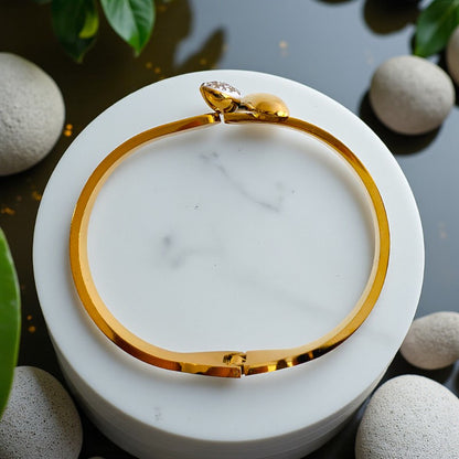 Zircon Heart Cuff Bracelet | 18K PVD Gold Plated - For Women | Includes: Bracelet