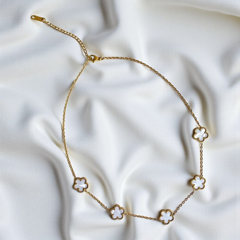 White Shell Clover Necklace | 18K PVD Gold Plated - For Women | Includes: Necklace
