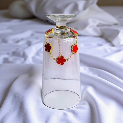 Red Clover Dainty Bracelet | 18K PVD Gold Plated - For Women | Includes: Bracelet