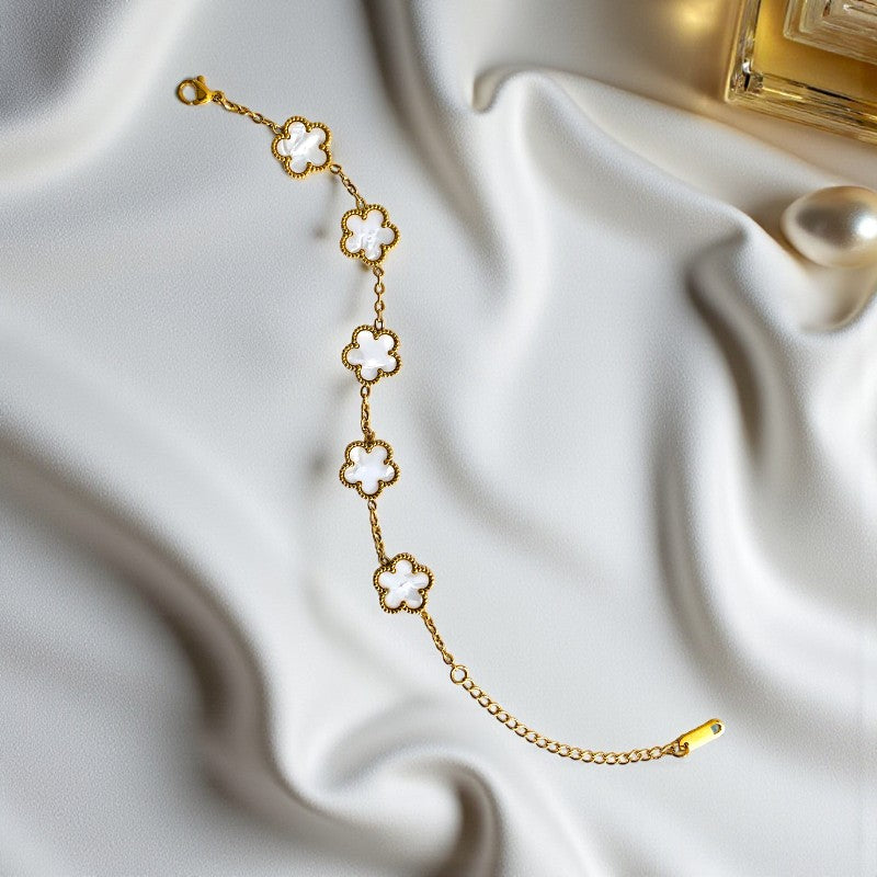 White Clover Dainty Bracelet | 18K PVD Gold Plated - For Women | Includes: Bracelet