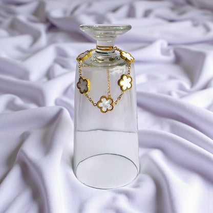 White Clover Dainty Bracelet | 18K PVD Gold Plated - For Women | Includes: Bracelet