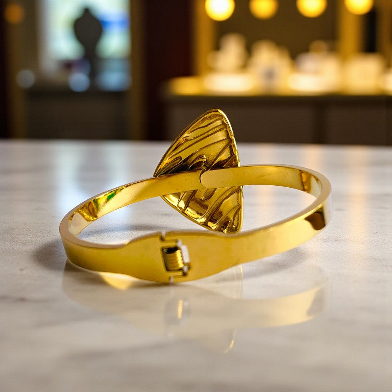 Black Triangle Chunky Cuff Bracelet | 18K PVD Gold Plated - For Women | Includes: Bracelet