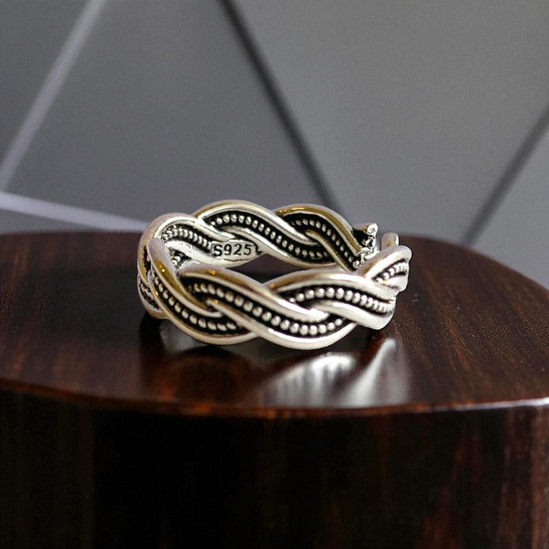 Weavy Flexy Fashion Ring| Hypoallergenic Alloy - For Women | Includes: Ring
