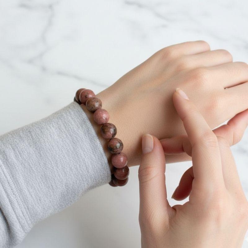 Love Bracelet | Rhodonite - For Unisex | Includes: Bracelet