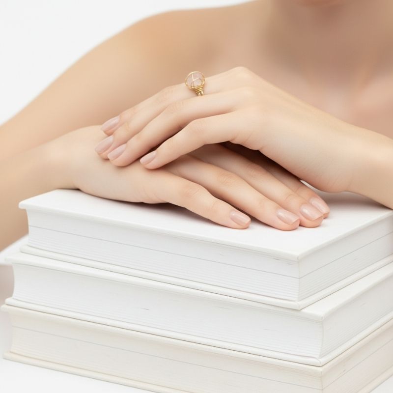 Raw Elegance Ring | Clear Quartz & PVD Gold - For Women | Includes: Ring